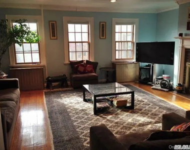 152 Burns Street - Photo Thumbnail 2