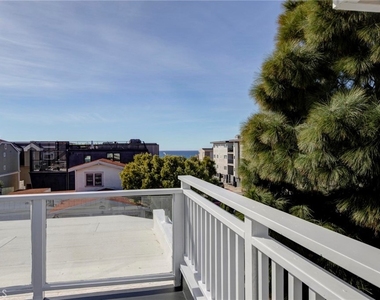 1090 Loma Drive - Photo Thumbnail 9