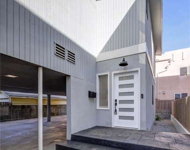 1090 Loma Drive - Photo Thumbnail 30