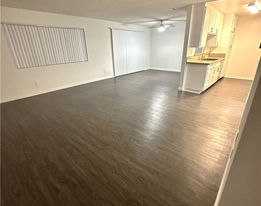 18225 Kingsdale Avenue - Photo Thumbnail 2