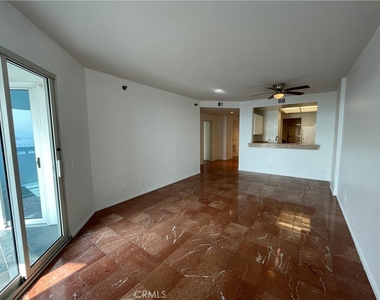 525 E Seaside - Photo Thumbnail 6