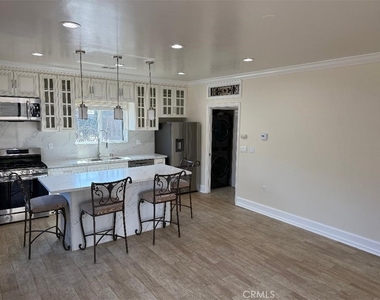 3843 Weston Pl - Photo Thumbnail 3