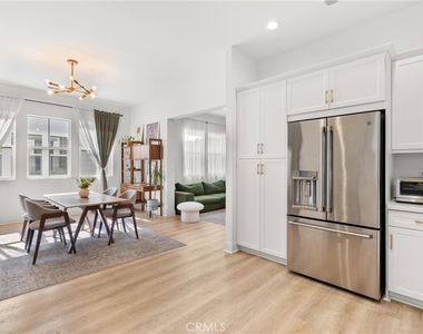 710 W Tribella Court - Photo Thumbnail 12