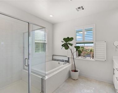 710 W Tribella Court - Photo Thumbnail 21