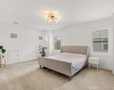 710 W Tribella Court - Photo Thumbnail 18