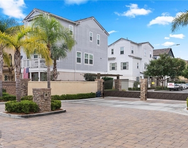 710 W Tribella Court - Photo Thumbnail 32