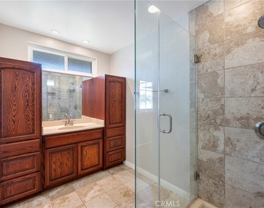 1219 N Van Buren Street - Photo Thumbnail 13