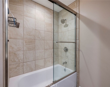 1219 N Van Buren Street - Photo Thumbnail 8