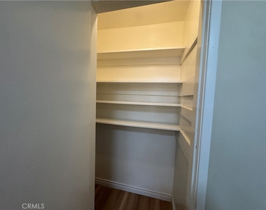 400 N Garfield Avenue - Photo Thumbnail 5