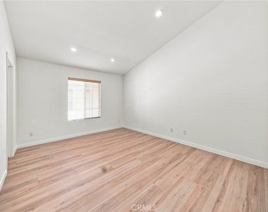 4516 Ramsdell - Photo Thumbnail 25