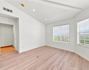 4516 Ramsdell - Photo Thumbnail 31