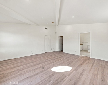 4516 Ramsdell - Photo Thumbnail 26
