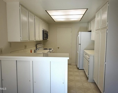 277 E Sierra Madre Boulevard - Photo Thumbnail 4