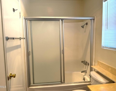277 E Sierra Madre Boulevard - Photo Thumbnail 12