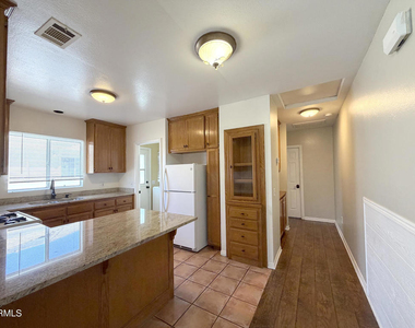 156 S Pacific Avenue - Photo Thumbnail 7