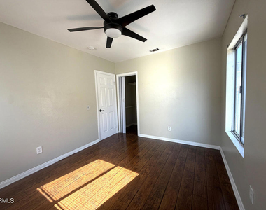 156 S Pacific Avenue - Photo Thumbnail 12