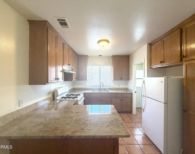 156 S Pacific Avenue - Photo Thumbnail 9