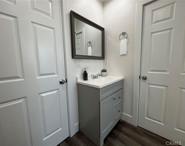 1029 South Montebello Boulevard - Photo Thumbnail 11