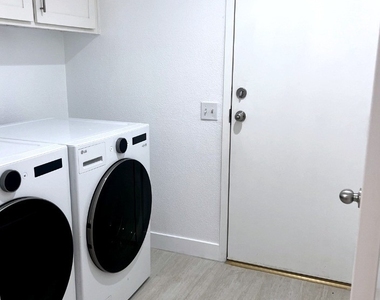 22820 Sailwind Way - Photo Thumbnail 12