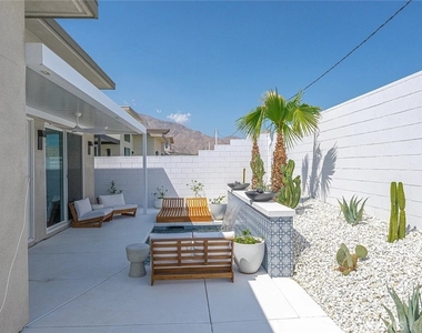 264 Mustang Lane - Photo Thumbnail 22