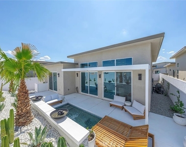 264 Mustang Lane - Photo Thumbnail 25