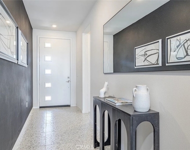 264 Mustang Lane - Photo Thumbnail 2