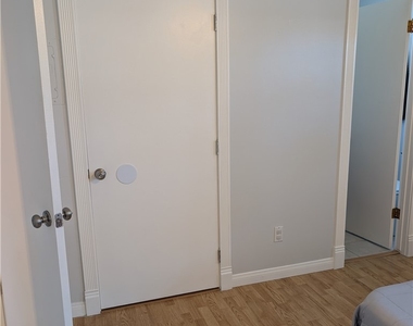 205 13th Street - Photo Thumbnail 34