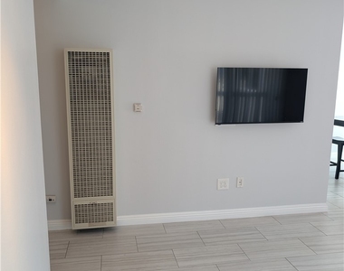 205 13th Street - Photo Thumbnail 26