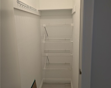 205 13th Street - Photo Thumbnail 11