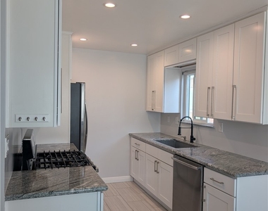 205 13th Street - Photo Thumbnail 18