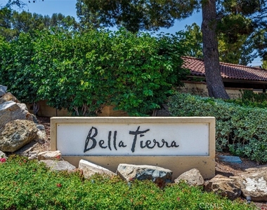 25561 Indian Hill Lane - Photo Thumbnail 14