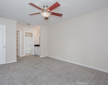 25561 Indian Hill Lane - Photo Thumbnail 7