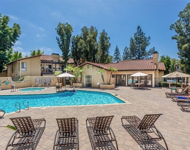 25561 Indian Hill Lane - Photo Thumbnail 15