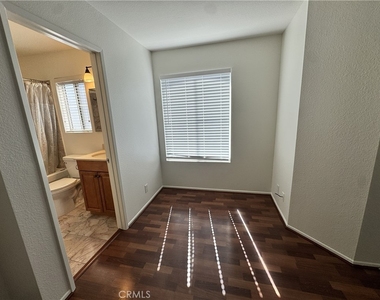 201 Laurel - Photo Thumbnail 14