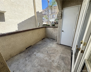 201 Laurel - Photo Thumbnail 10