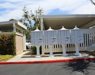 111 Greenfield - Photo Thumbnail 10