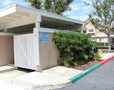 111 Greenfield - Photo Thumbnail 9