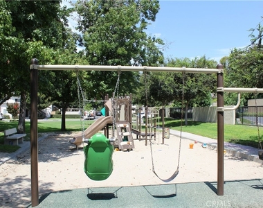 111 Greenfield - Photo Thumbnail 12
