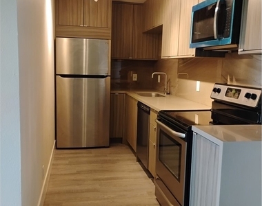 420 N Villa Court - Photo Thumbnail 2