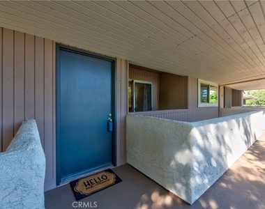 420 N Villa Court - Photo Thumbnail 3