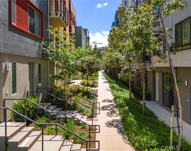 205 Bowery - Photo Thumbnail 20