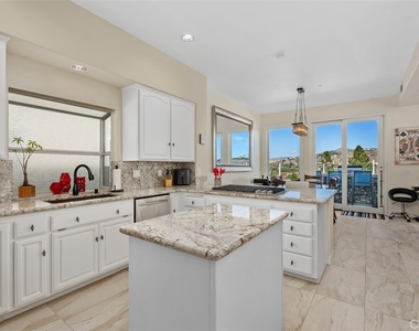 33722 Bridgehampton Drive - Photo Thumbnail 9