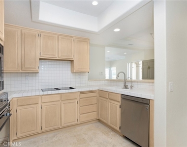 39 Wightman Court - Photo Thumbnail 8