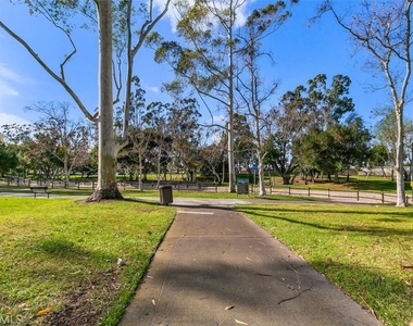 24543 Penfield - Photo Thumbnail 15