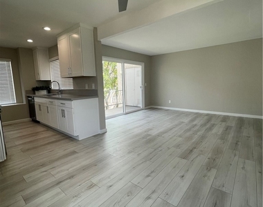 10855 Camino Ruiz - Photo Thumbnail 3