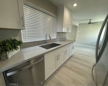 10855 Camino Ruiz - Photo Thumbnail 2
