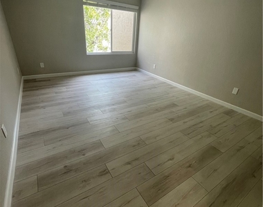 10855 Camino Ruiz - Photo Thumbnail 5