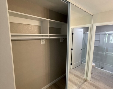 10855 Camino Ruiz - Photo Thumbnail 7