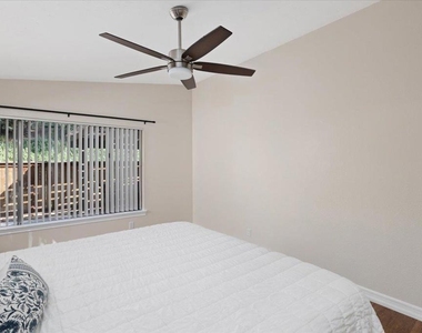 274 Boleroridge Place - Photo Thumbnail 19