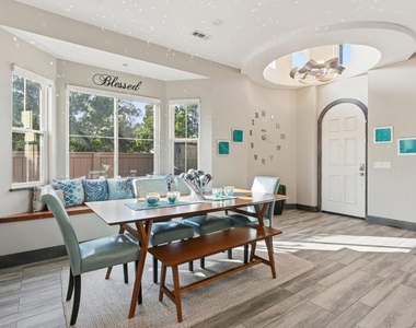 1109 Hampton Ct. - Photo Thumbnail 9